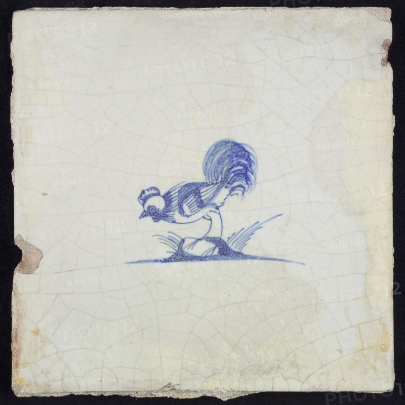 Animal tile, bird on ground to the left, in blue on white, without corner motif, wall tile tile sculpture ceramic earthenware
