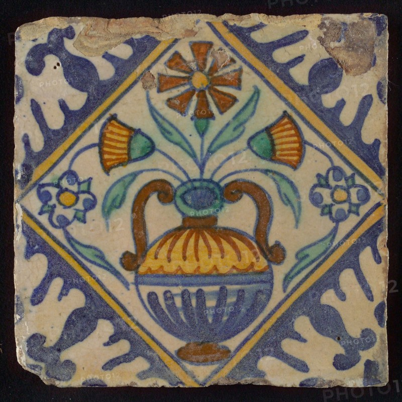 Flower tile, flowerpot in square, corner pattern palmet, wall tile tile sculpture ceramic earthenware glaze, baked 2x glazed