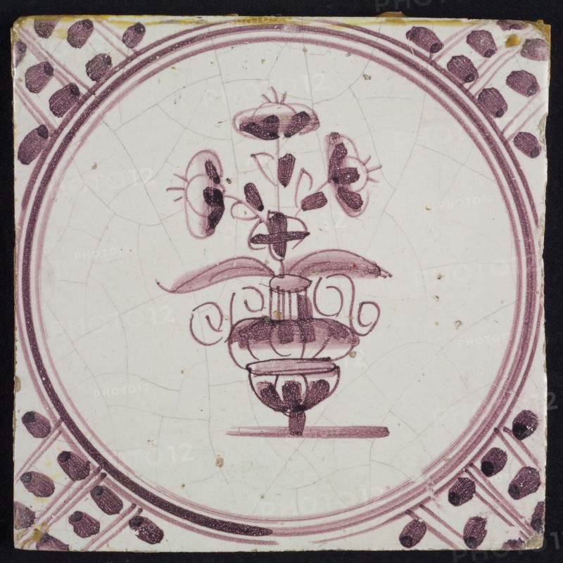 Flowerpot, in purple on white, small flowerpot inside circle, corner pattern meanders, wall tile tile sculpture ceramic