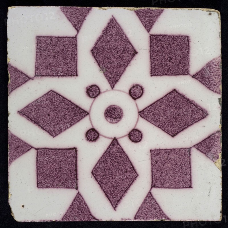 Aalmis, van Traa, Ornament tile, sprinkled purple ornament tile with geometric pattern, wall tile tile sculpture ceramic