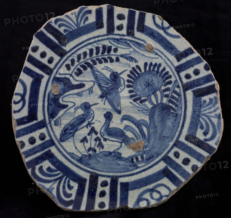 Fragment majolica plate, blue on white, bird in Chinese garden, border in Wanli style, plate dish crockery holder soil find