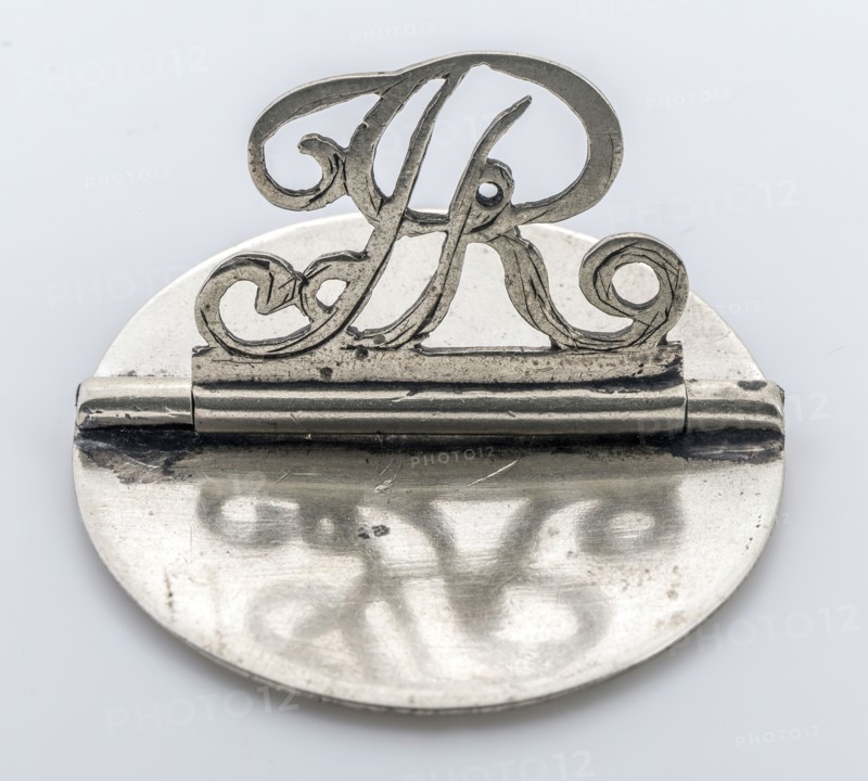 Silver madder ironer, madder copper silver, Circular plate on which hinged à jour monogram JR monogram JR madder trade Mark