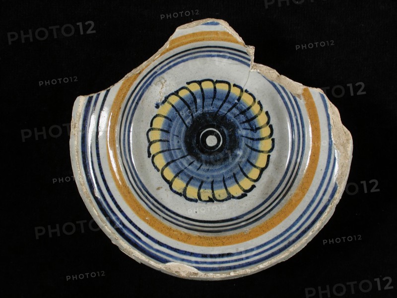 AT, Majolica salt bowl, polychrome, rosette, signed, salt bowl salt barrel tableware holder soil find ceramic earthenware glaze