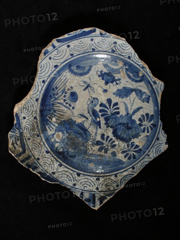 PPF, Fragment majolica dish, blue on white, bird in Chinese garden, signed?, dish crockery holder soil find ceramic earthenware