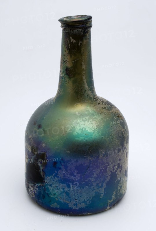 Cylindrical bottle, clock model, wine bottle bottle holder soil find glass, with imposed all-round sharp glass thread and