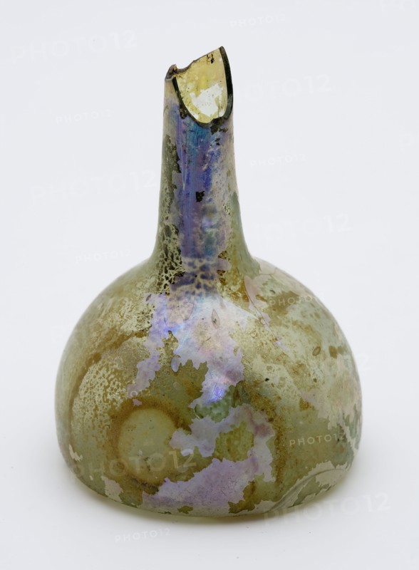 Bol Belly bottle, horse hoof, bottle holder miniature soil find glass, free blown and shaped Small bulbous bottle horse hoof in