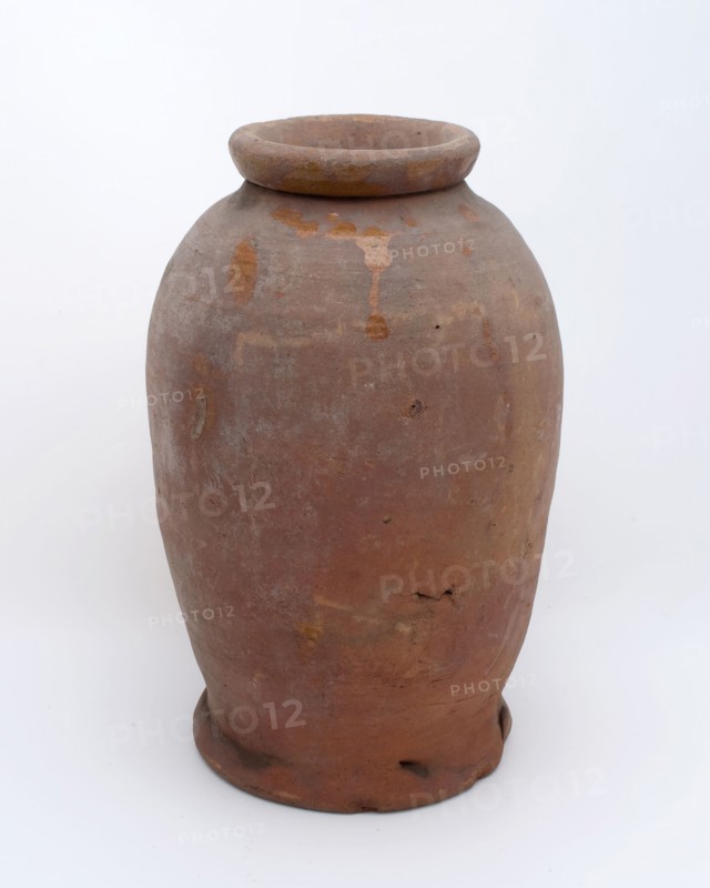 Pottery pot on stand, baluster shape, used in the sugar industry, sugar bowl pot holder soil find ceramic earthenware glaze lead