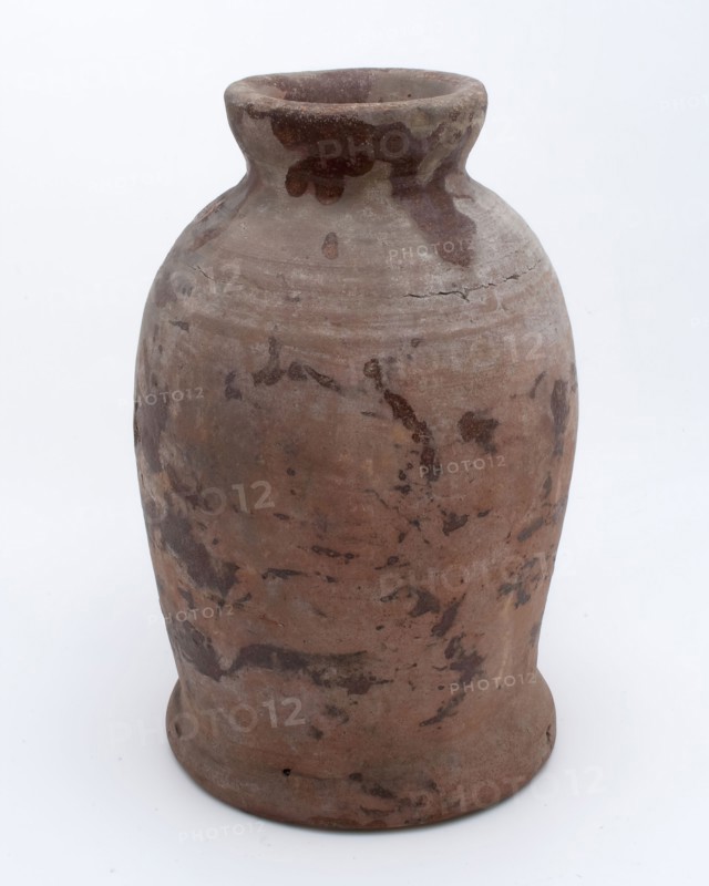 Earthenware pot on stand, baluster-shaped, used in the sugar industry, sugar pot pot holder soil find ceramic earthenware glaze