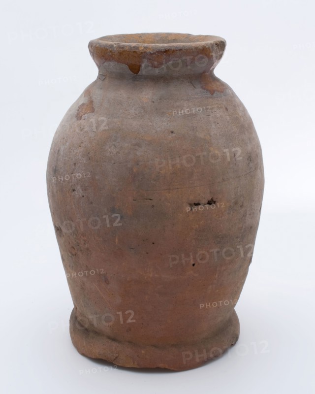 Pottery pot on stand, baluster shape, used in the sugar industry, sugar bowl pot holder soil find ceramic earthenware glaze lead