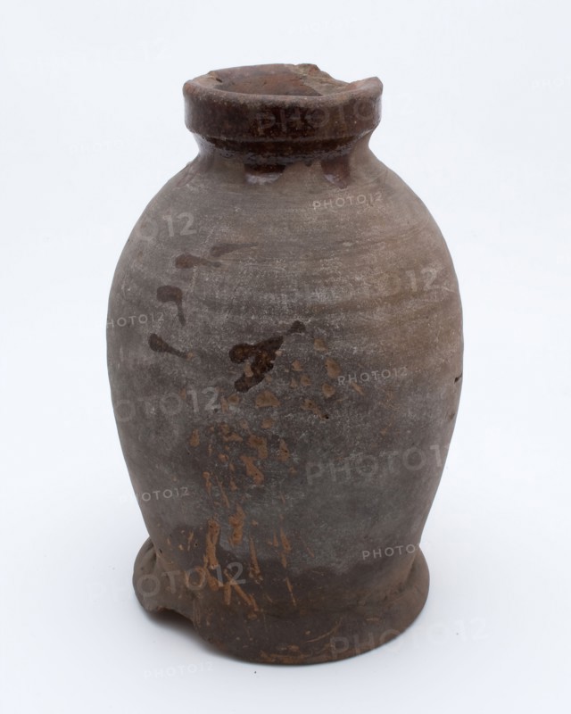 Pottery pot on stand, baluster shape, used in the sugar industry, sugar bowl pot holder soil find ceramic earthenware glaze lead