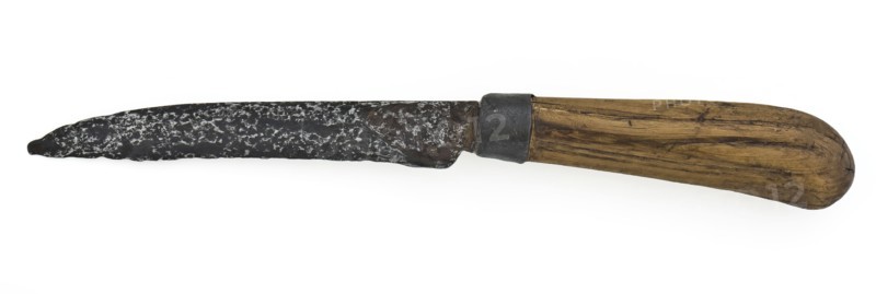 Table knife with slightly curved blade, slide-on Handle with blade on the side, knife cutlery soil find iron wood metal