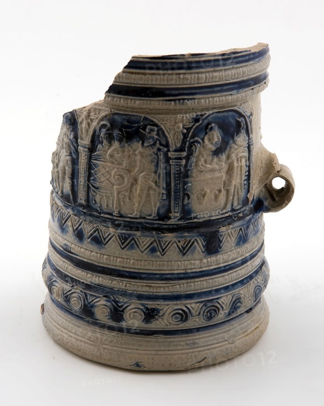 Fragment stoneware cup, with figures figurative in arcades, schnelle drinking cup drinking utensils holder soil find ceramic