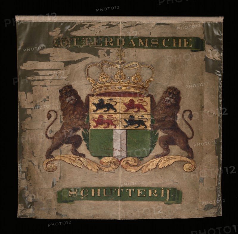 White silk banner regiment Rotterdamsche Schutterij 1828-1851, double-sided painted with weapon, standard information form silk