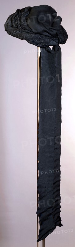 Round, black ladies hat, ending in two ribbons, hat headdress mourning dress women's clothing silk, to textile with brand