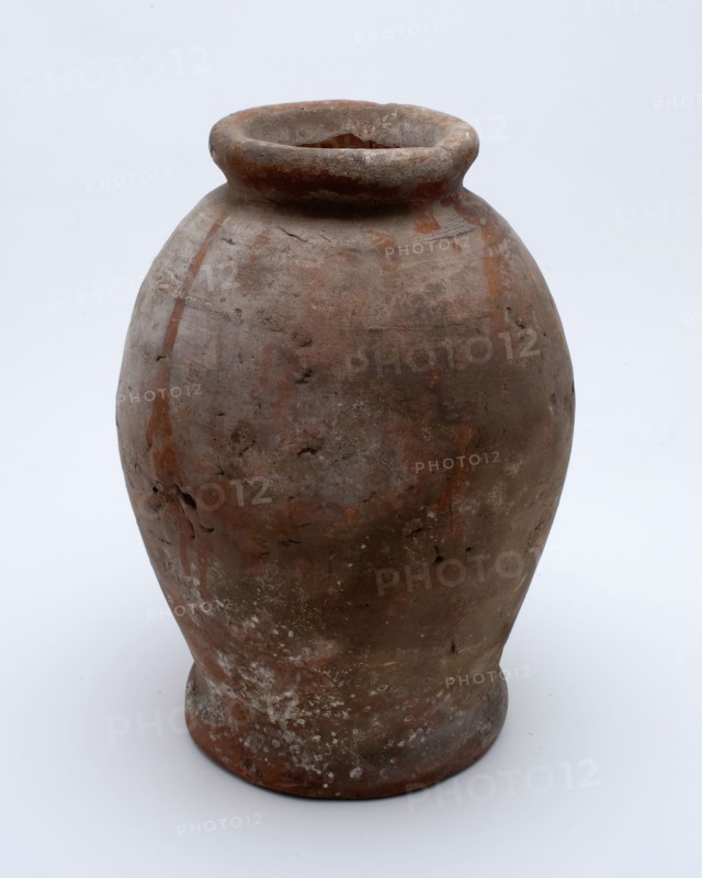 Pottery pot on stand, baluster shape, used in the sugar industry, sugar bowl holder soil find ceramic earthenware glaze lead