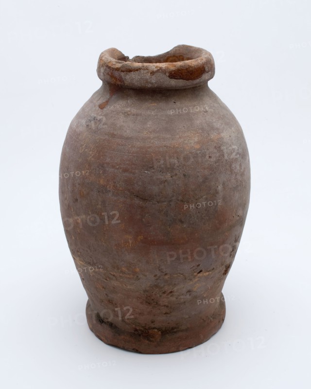 Pottery pot on stand, baluster shape, used in the sugar industry, sugar bowl pot holder soil find ceramic earthenware glaze lead