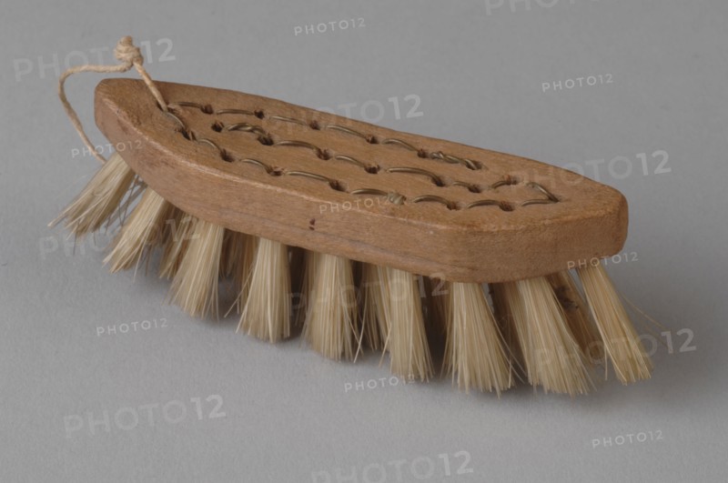 Te Poel, Wooden miniature brush, brush kitchenware miniature toy relaxant model wood copper, Boat shaped three rows slightly