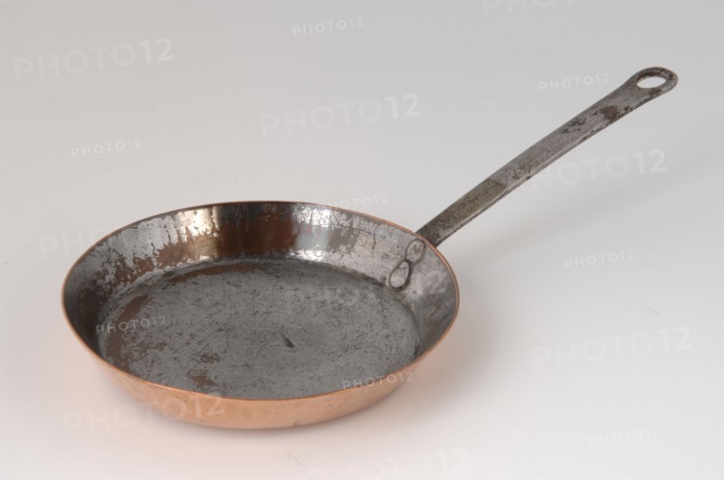 metal worker: Gresnich, Red copper miniature frying pan, saucepan casserole tableware container kitchenware miniature toy