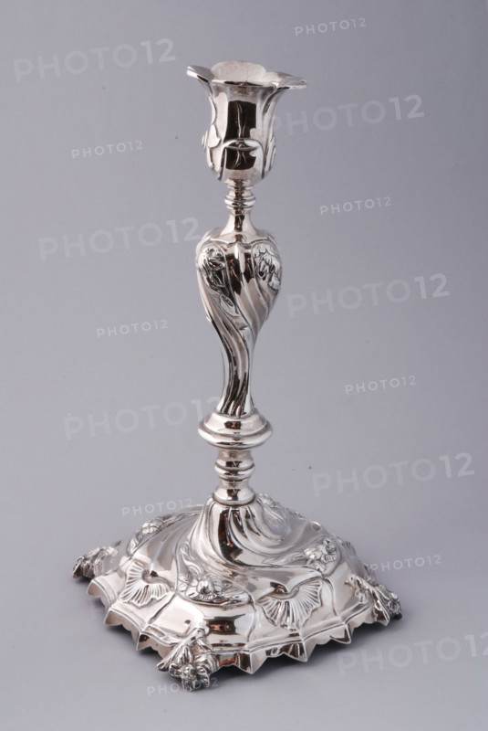 Silversmith: Anthony Huijs, Silver candlestick decorated with floral motifs, candlestick candlestick candleholder silver, cast