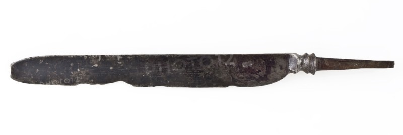 Oblong, narrow blade with narrowed sting, blade knife cutlery soil find iron? metal, archeology food