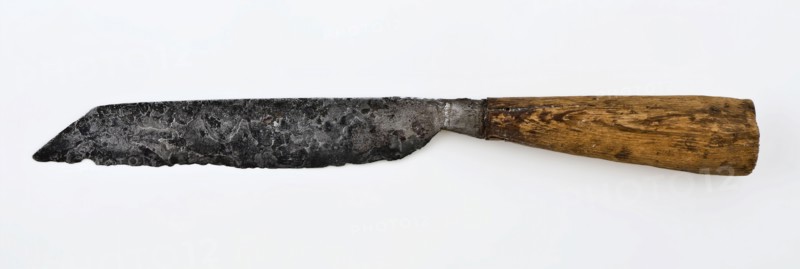 Knife with broad, pointed blade and wooden handle, knife cutlery soil find tin? wood metal, archeology underground pit Rotterdam