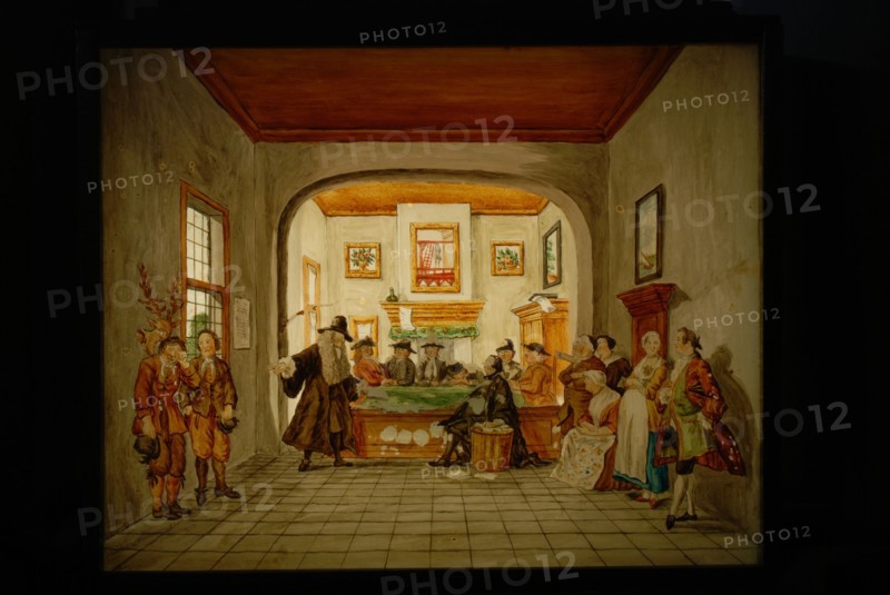 Perspective box of black lacquered wood with three painted glass plates: 'De Boeren court in Puiterveen', perspective case glass
