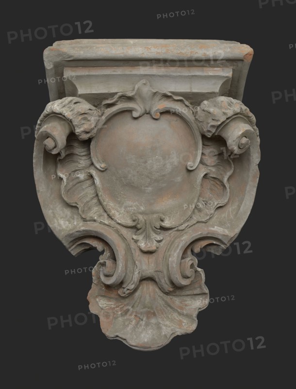 Terracotta console in Louis XV style, console building element ceramics terracotta, molded baked Terracotta console in style