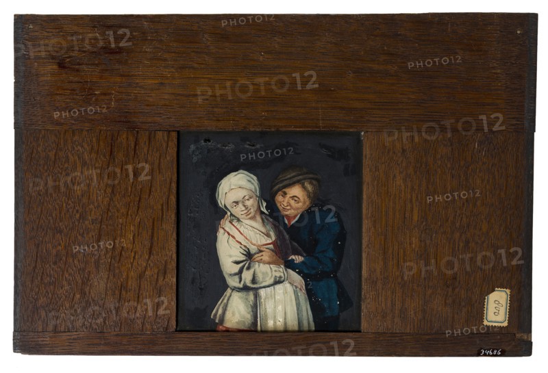 Hand-painted glass plate in wooden frame for illumination cabinet, image of approach man at woman, slideshelf slideshoot