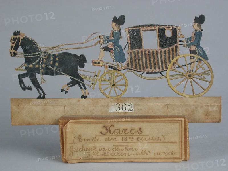 Two-dimensional cardplate karos, cut out and painted, carriage cutting art sculpture model cardboard paint wood, cut out