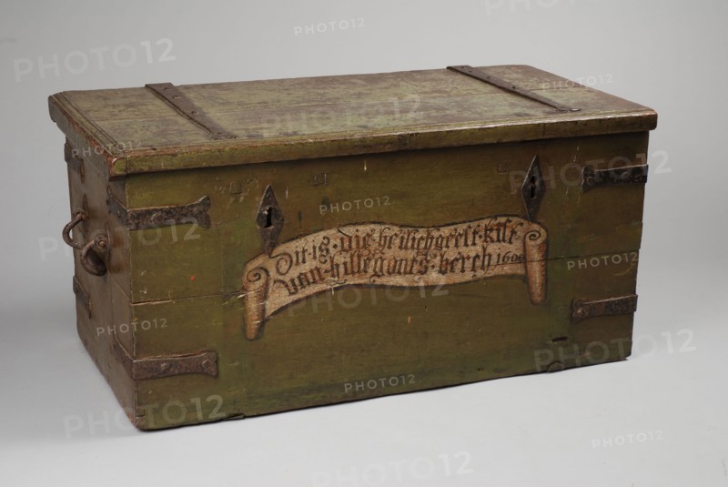 Oak box from the college of the Holy Spirit in Hillegersberg, casket cabinet furniture furniture interior design wood paint iron