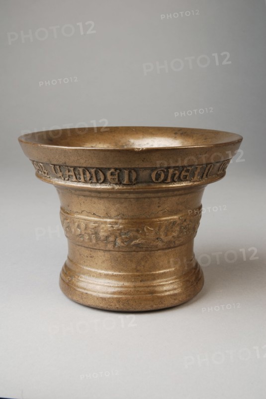 Peeter van den Ghein de Oude (1528 - 1561), Mortar with Peeter van den Ghein mefecit MCCCCCXXX, auger equipment copper brass