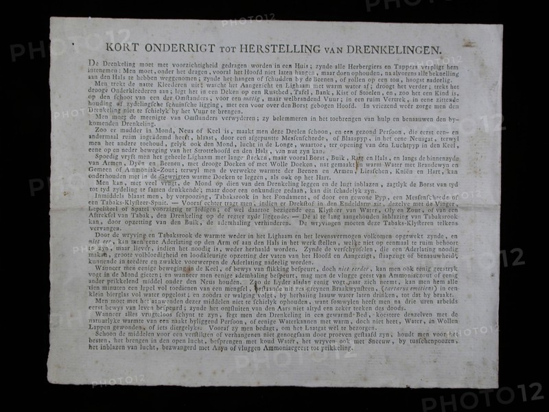 Sheet of paper SHORTLY UNDERRESTS DRINKS: printed with instruction for the treatment of drowning people, belonging to tobacco
