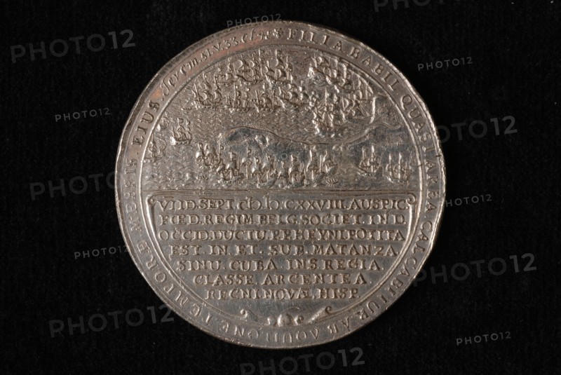 L. van Teylingen, Medal with map of North and South America and on the other side the Dutch fleet in the bay of Matanzas