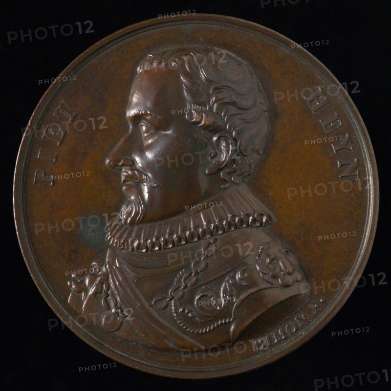 Jean-Henri Simon (engraver), Medal with bust Piet Hein, medallions bronze bronze 4,7, bust Piet Hein left with omschrift