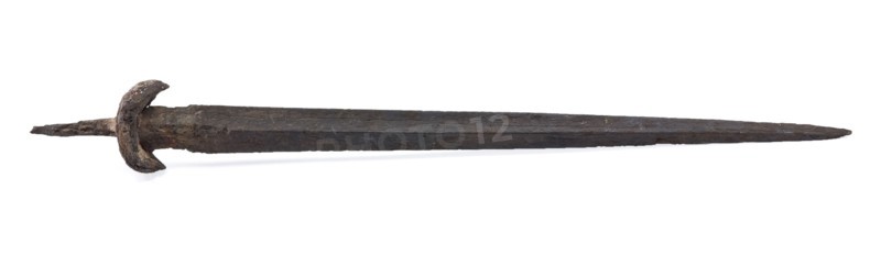 Blade and baffle plate of kidney dagger with double-edged blade, kidney dagger dagger knife stab weapon weapon fragment soil