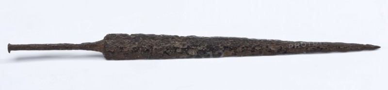 Blade of kidney dagger with double-edged blade, kidney dagger dagger knife stab weapon weapon fragment soil finding iron metal