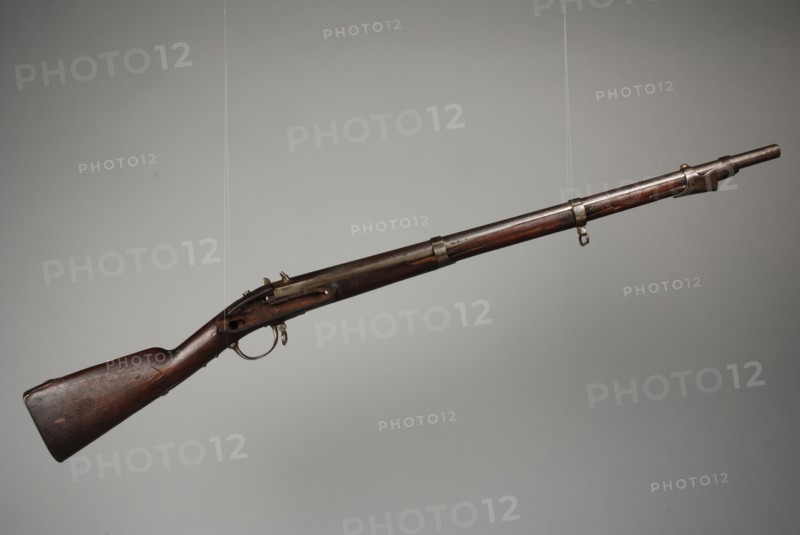 Sapper's gun M1815 or percussion gun with ramrod and bayonet, used by the boys of the Reformed Orphanage, Rotterdam, rifle