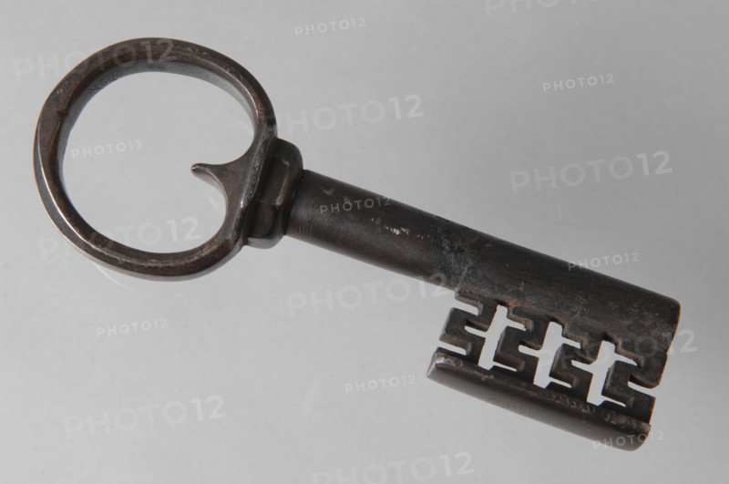 Iron key with heart-shaped eye, hollow key handle, collar and cruciform key-shaped key, key iron value iron, hand forged Key