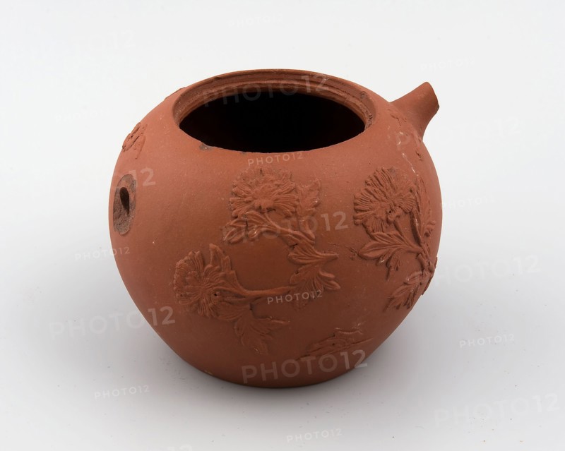 Teapot with chrysanthemums, Chinese red stoneware, teapot tableware holder tea set tableware soil find ceramic stoneware, in