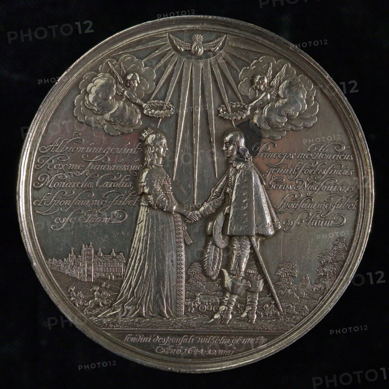 J. Blum, Medal on the wedding of Prince William II and Mary of England, wedding medal penning footage silver, the bride and groom