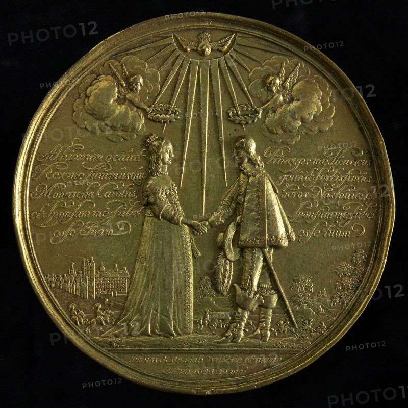 J. Blum, Medal on the wedding of Prince William II and Mary of England, wedding medal medallion medal brass, the bridal couple