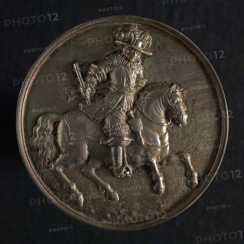 Medal on the elevation of William III to commander-in-chief, penning footage silver, prince William III on horseback
