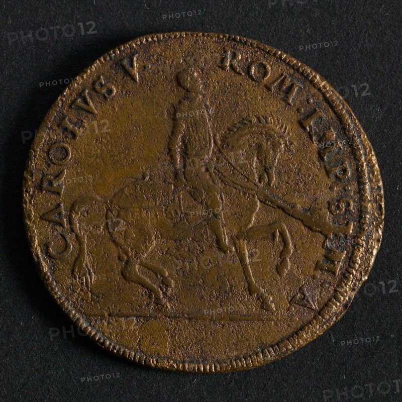 Medal Karel V, jeton use fee penny swap soil find? copper, king on horseback omschrift: CAROLVS V - ROM: IMP: SEM: - archeology