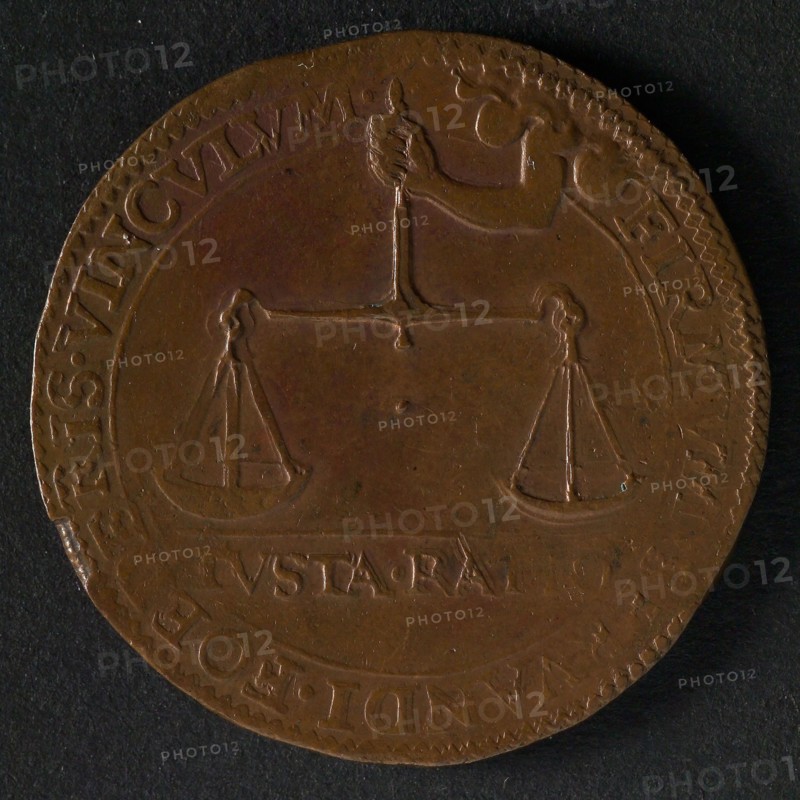 Medal on the inclusion of the country's cash, jeton use medal penny exchange copper, arm coming from the cloud keeps balance