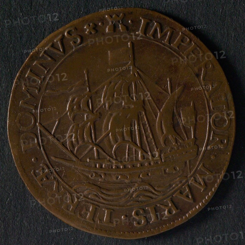 Medal on the victory of the Zeeuwen against the Spaniards, jeton utility medal medal exchange copper, large sailing vessel