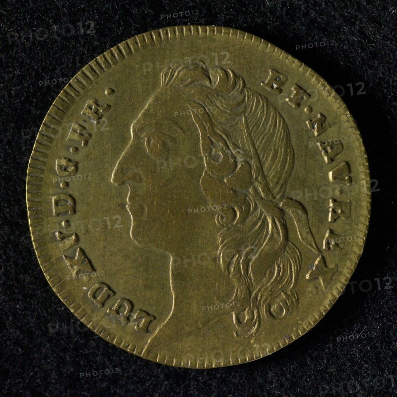 Medal on Louis XV, penning visual material brass, portrait Lodewijk XV left omschrift: LUD. XV. D.G. FR.- ET. NAV. REX. Louis XV