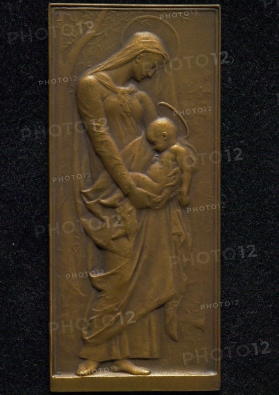 Daniel Dupuis (1849 - 1899), Plaque on the Madonna with child, plaque bronze, Madonna with child standing in the arms