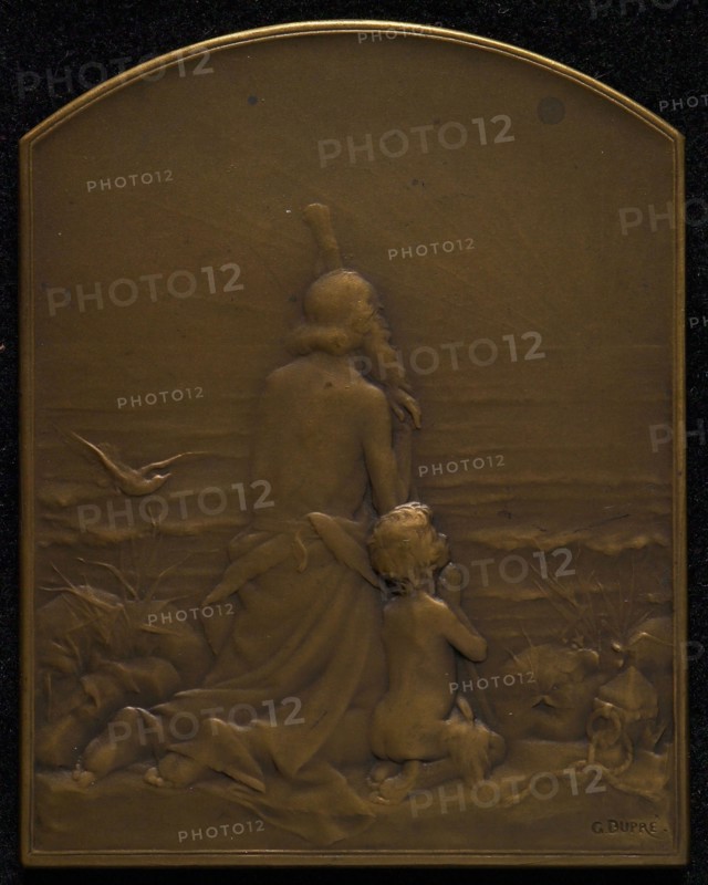 Georges Dupré (1869 - 1909), Plaque, rectangular with round top, Salut au Soleil, plaque bronze, old man and little boy kneeling