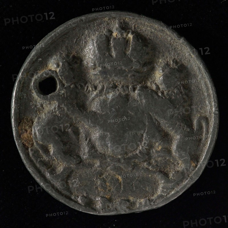 Fire service medal of Zwolle, fire brigade penny identification carrier lead metal, Round penny of lead with hole, none Zwolle