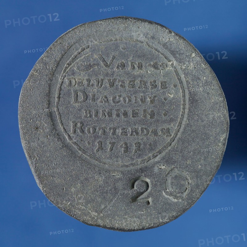 Arms medal Lutheran Diaconie 1741 with knock 20, arm medal penny swap lead metal, Arm medal of the Lutheran diaconie disk